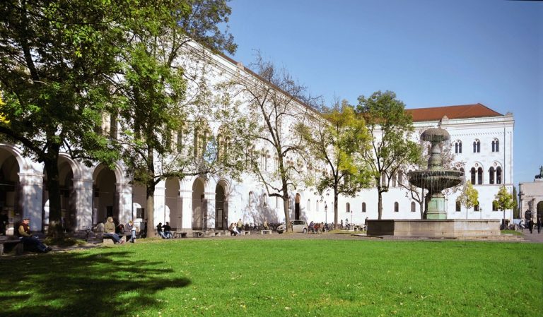 Dorfner reinigt Münchener Universität