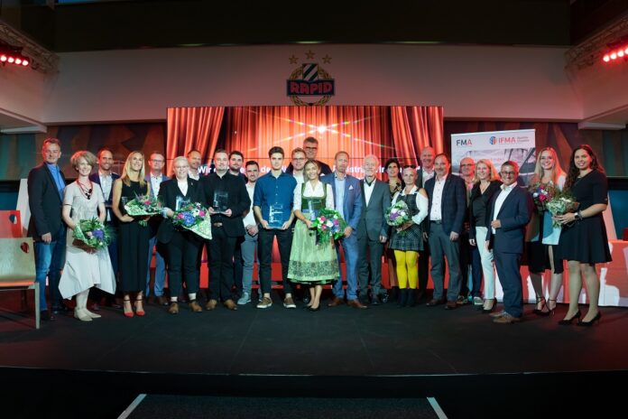 Neun Gewinner durften sich über ihre Ausbildungspreise freuen. Bild: FMA I IFMA Austria/J. Madzigon