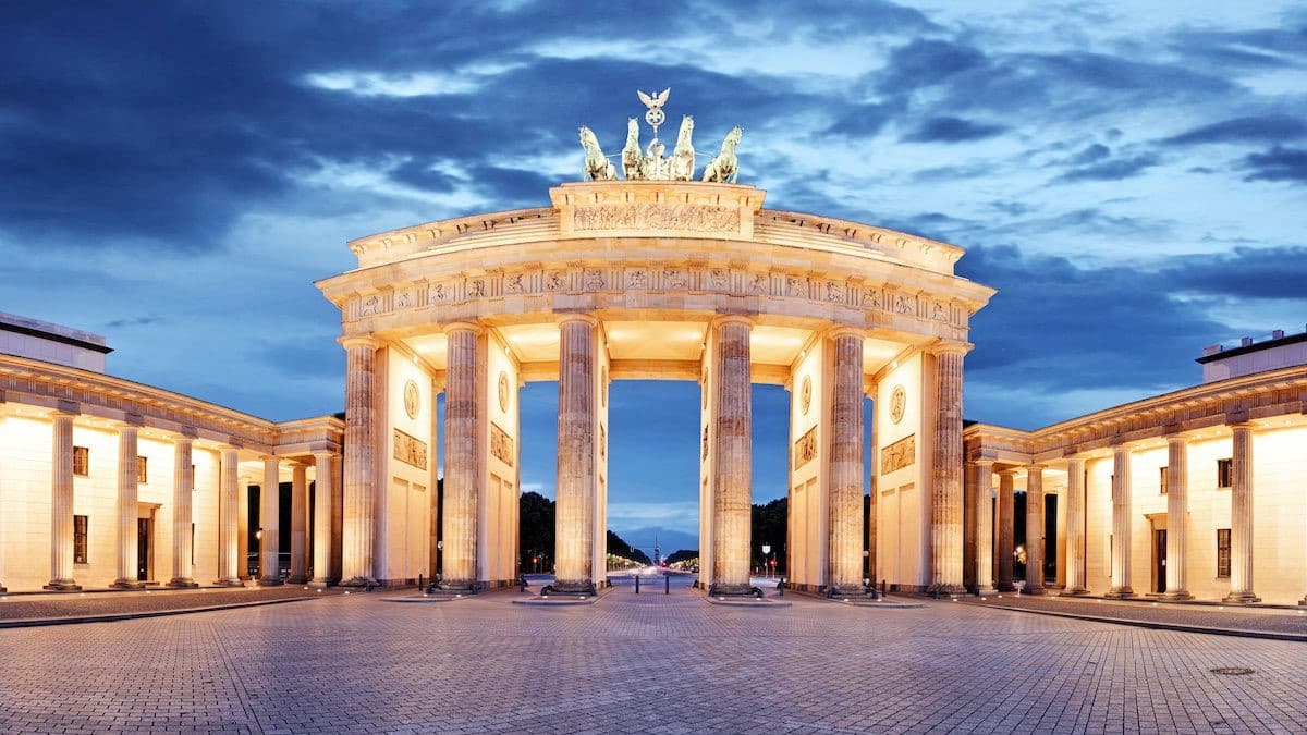 Berlin führt mit VertiGIS Kataster in der Cloud | Der Facility Manager ...