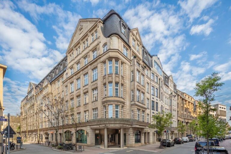 Sauter managed Rahmhof in Frankfurt