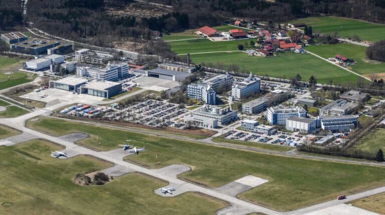 Strabag PFS: Technische Services für zwei DLR-Standorte